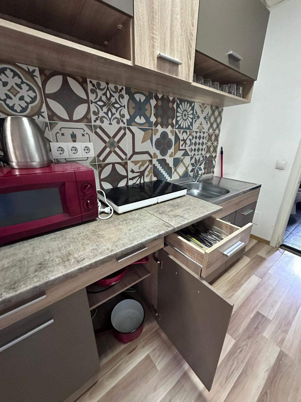 Heights Accommodation Unirii Free Parking Zone Букурещ Екстериор снимка